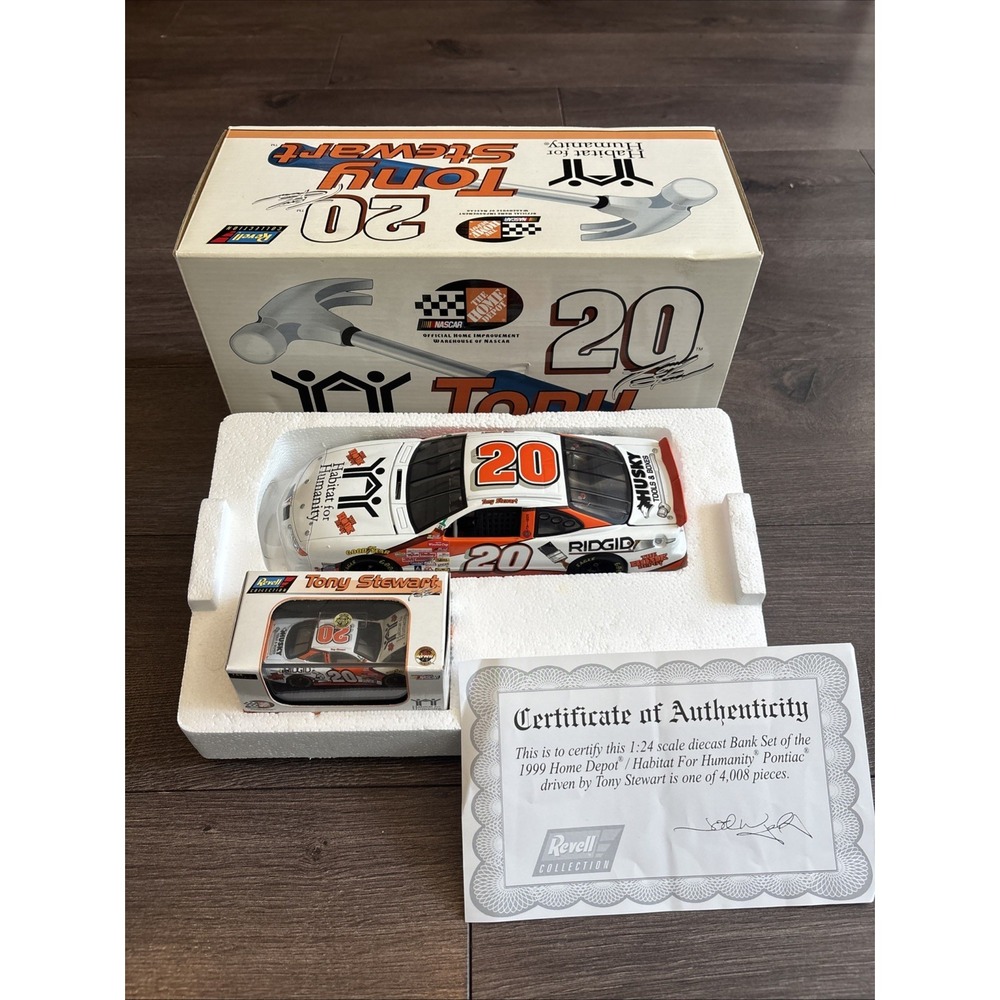 REVELL TONY STEWART #20 1999 HOME DEPO / HABITAT FOR HUMANITY PONTIAC BANK COA